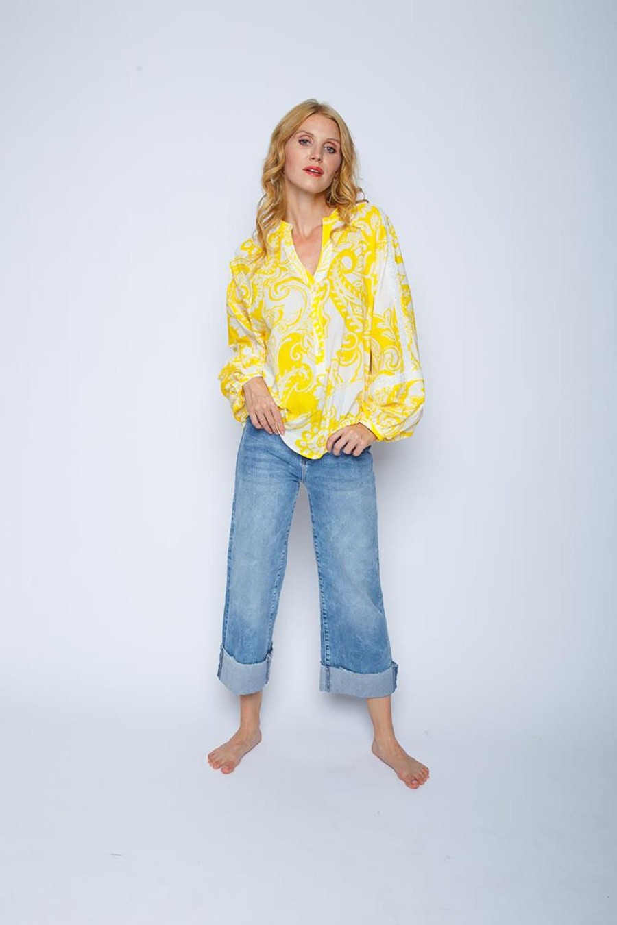 Emily van den Bergh Hemden & Blusen | Leichte Bluse Mit V-Ausschnitt Und Halber Knopfleiste Yellow Flowers Gelb