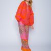 Emily van den Bergh Hemden & Blusen | Weite Shirtbluse Mit V-Ausschnitt Und Halber Knopfleiste Pink Paisley Orange